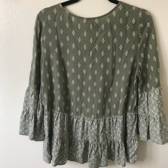 Mudd Bohemian Bell Sleeve Top Tie Front Size XXS - Picture 4 of 8